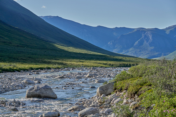 Rock gardens in the Noatak at low water